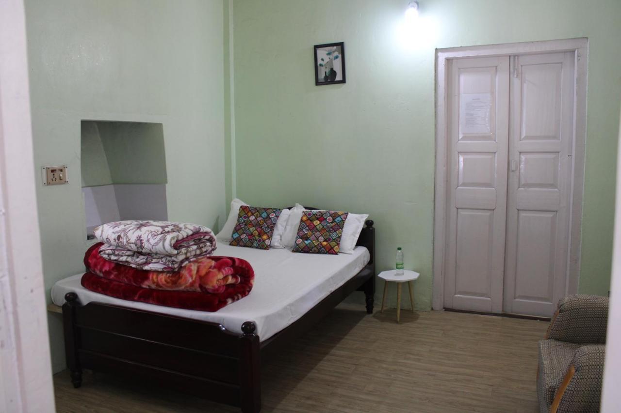 Harry'S Bed And Breakfast1 ชิลลอง ภายนอก รูปภาพ